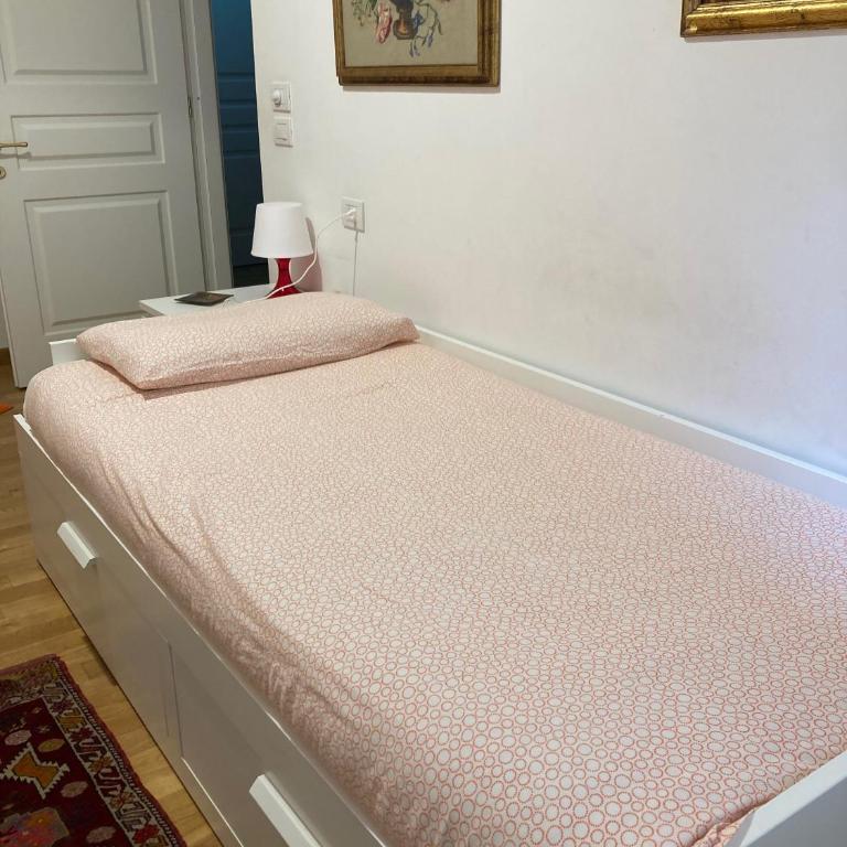 Spacious 2BR 2 Bathrooms 650m from Tower Modern Quiet - Appartamento con 2 Camere da Letto - 93