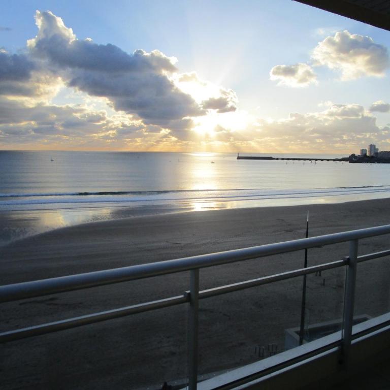 Studio spacieux avec balcon, vue mer, Les Sables d'Olonne - FR-1-197-618 - Monolocale - 1