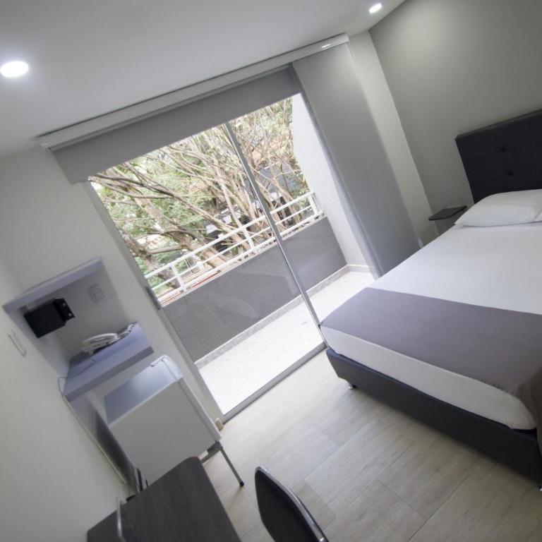 Element Hotel - Habitación Doble Superior con balcón - 11