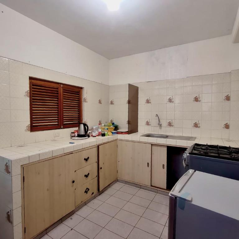 Departamento central Lin - Three-Bedroom Apartment - 3