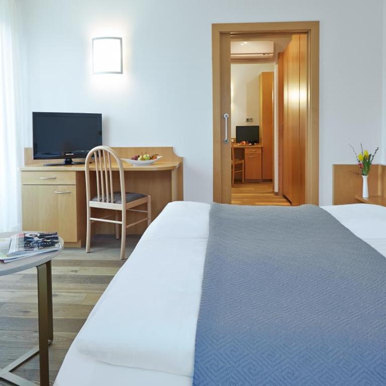 Hotel Post Gries - Camera Tripla - 11
