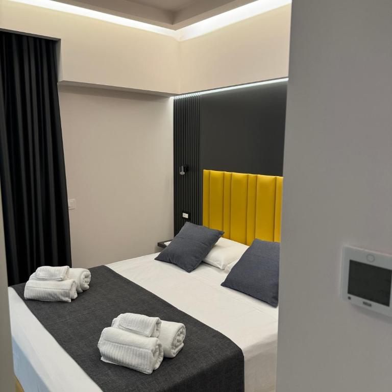 Luxury Home Station - One-Bedroom Apartment - 14