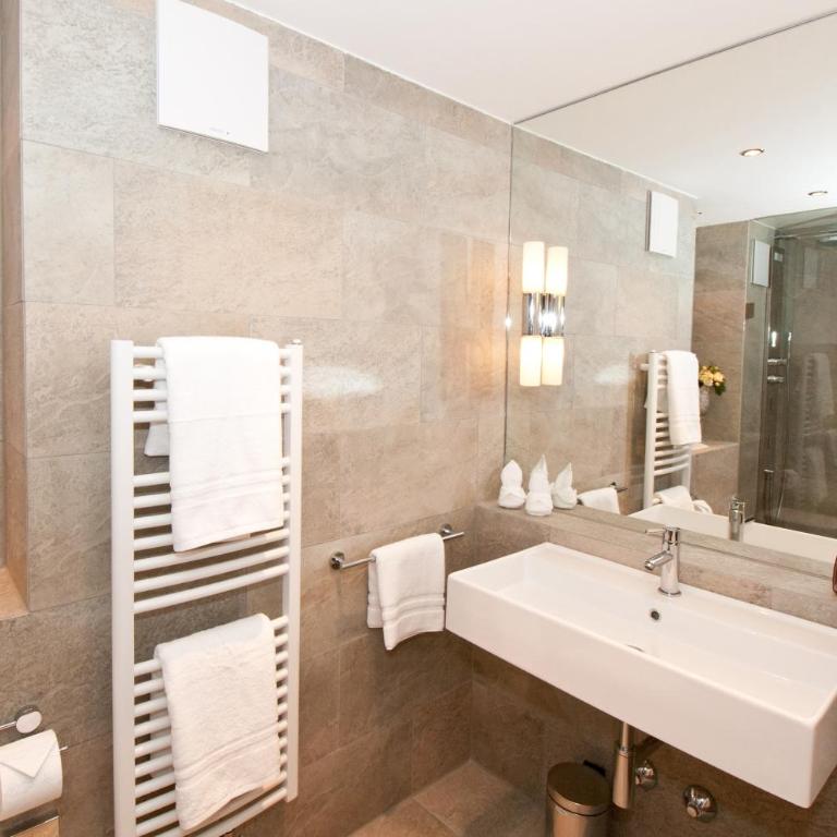 Alpenvilla Berchtesgaden Hotel Garni - Comfort Suite - 3