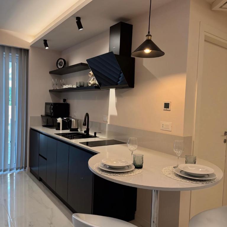 Luxury Home Station - One-Bedroom Apartment - 23