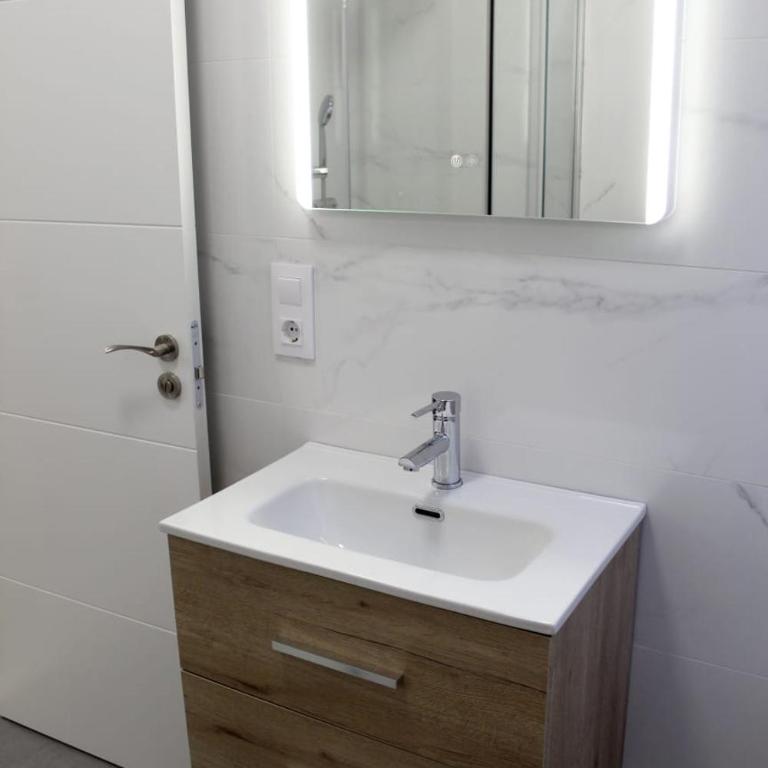 Piso estación de tren de la Coruña - Apartamento de 2 dormitorios - 3