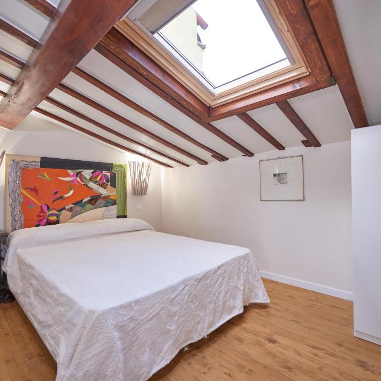 Penthouse with Terrace - Apartment - 6