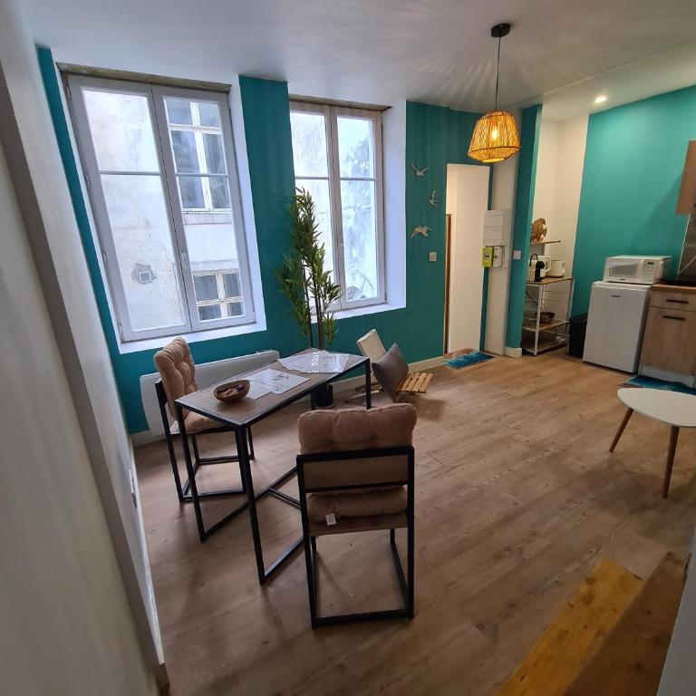 Jacuzzi Privé - L'Île Turquoise - Hypercentre - Appartement 1 Chambre avec Baignoire Spa - 23