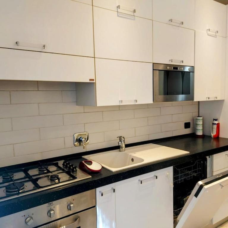 Casa Vacanza Edipo&LiLu' - Appartamento con 2 Camere da Letto - 28