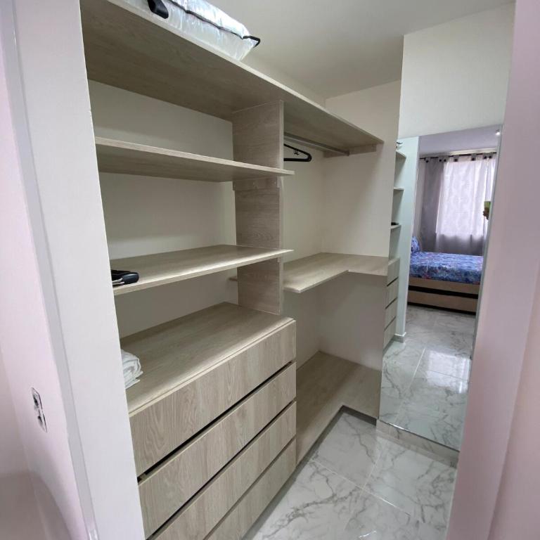 Fácil acceso zona central y hospitalaria - Apartamento de 2 dormitorios - 11