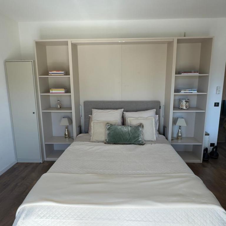 CAP MARTIN Luxury - Parking - Terrasse - Piscine - Bouteille de Prosecco - Appartement 1 Chambre - 2
