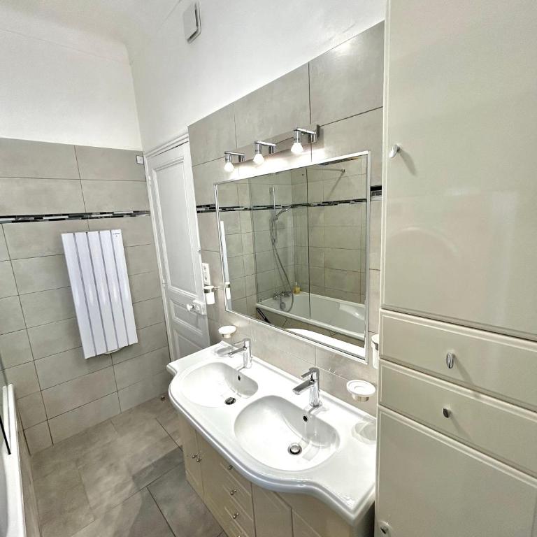Amiral Courbet Apartment - Appartement 2 Chambres - 24