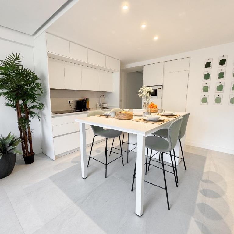 RYAP Puerta Real - Two-Bedroom Apartment - 11