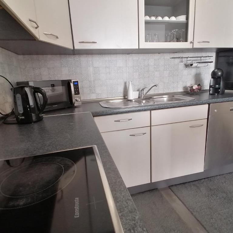 4th Floor Apartment - Two-Bedroom Apartment - 8