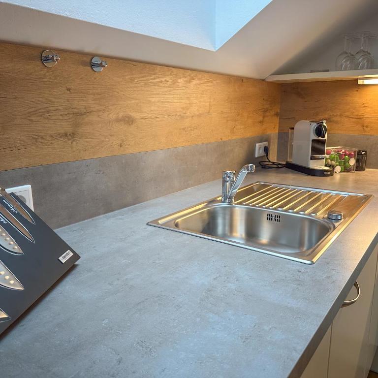 "EIGHT" Premium Apartments Seekirchen, charmante 3-Zi-Dachgeschoss-Wohnung mit Balkon - Apartment mit 2 Schlafzimmern - 9