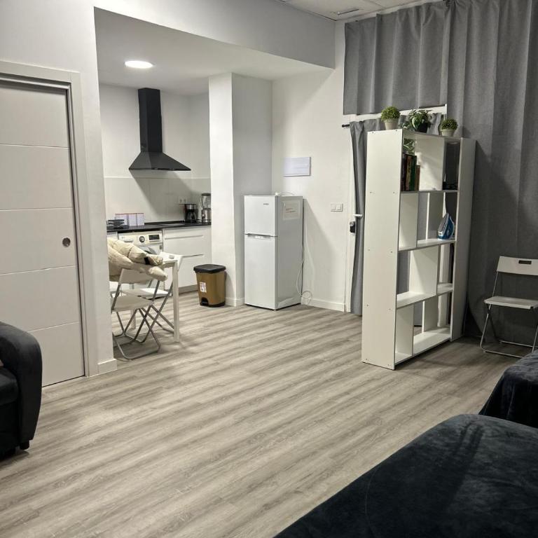 Alojamiento, hospedaje para 6 personas - One-Bedroom Apartment - 3