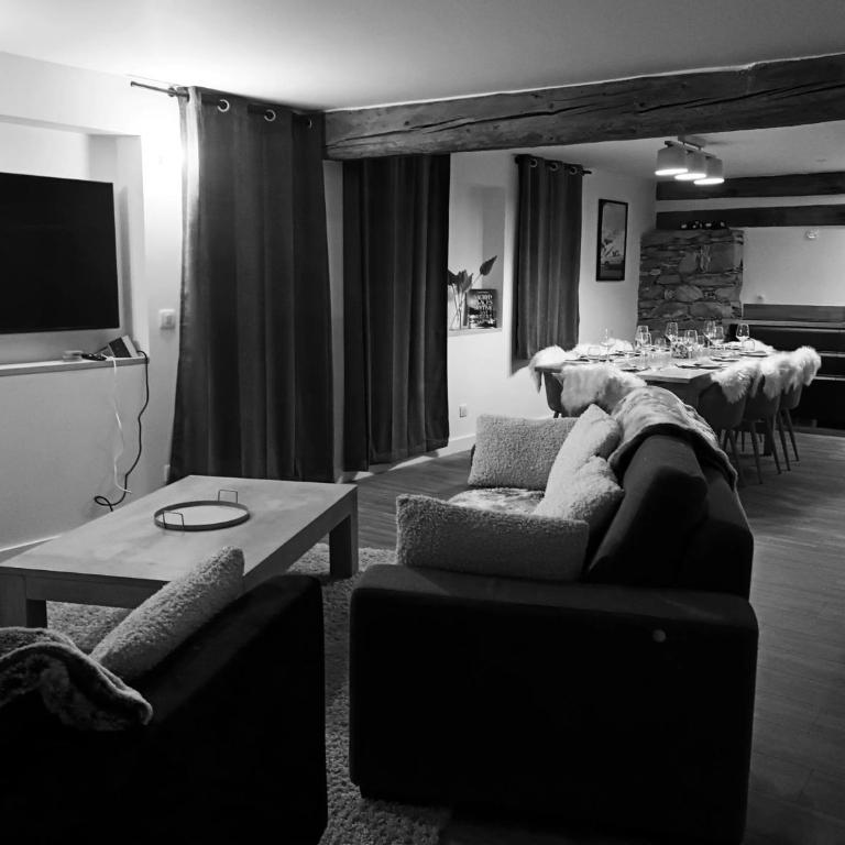 Chalet Serine - St Martin de Belleville - Élégance au coeur des 3 Vallées - Duplex pour 6 - Apartment mit 2 Schlafzimmern - 3
