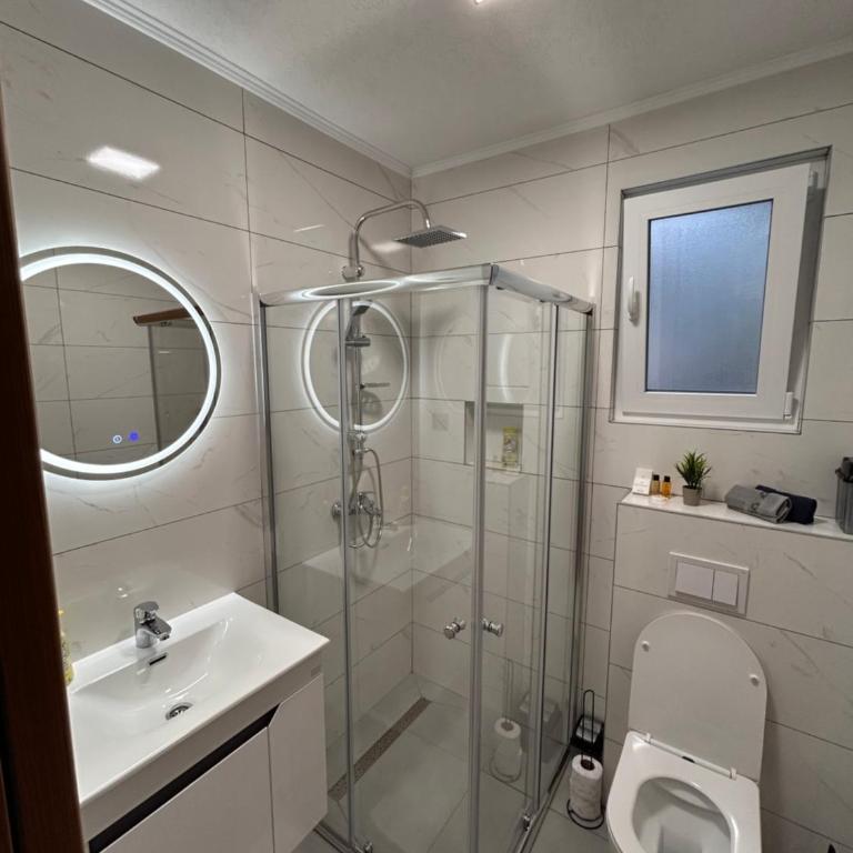 Apartmani Stars - Deluks Dvokrevetni Studio sa Bračnim Krevetom - 3