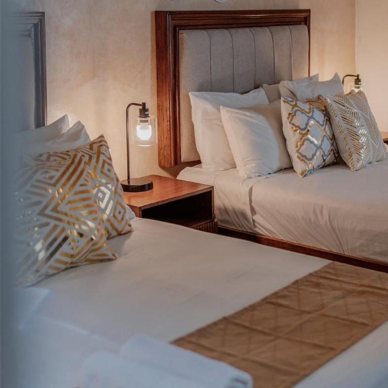 Casa Blanca - Three-Bedroom Villa - 3
