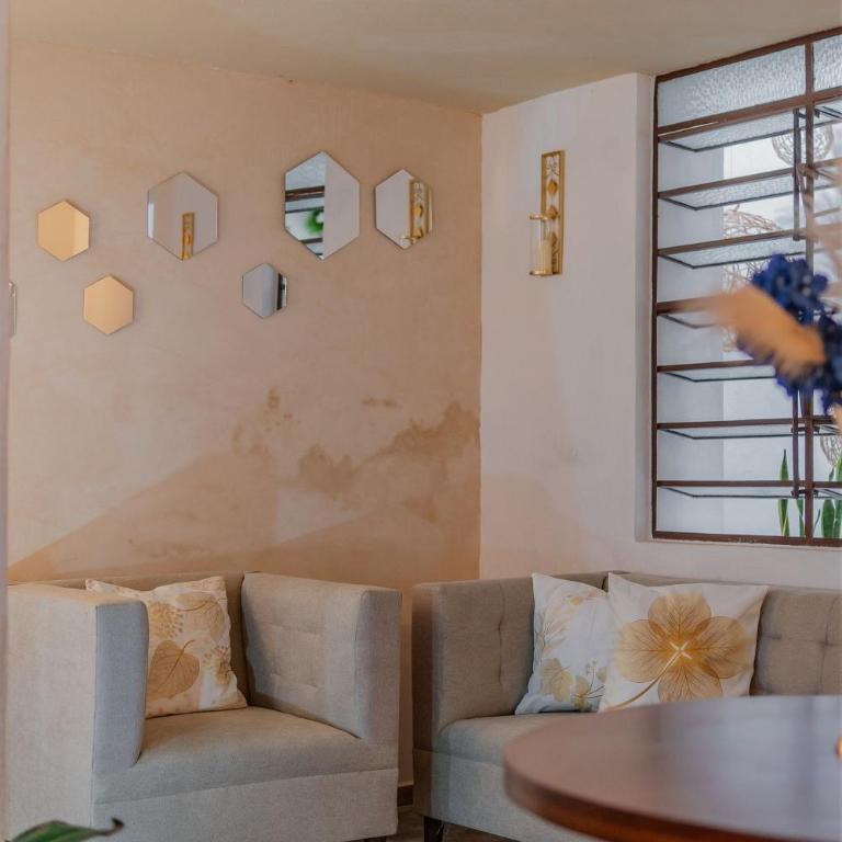 Casa Blanca - Three-Bedroom Villa - 24
