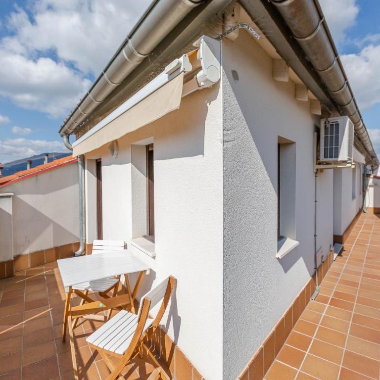 El Pañuelico de Estafeta- ático con terraza by Clabao - Apartamento Superior con vistas a la ciudad - 10