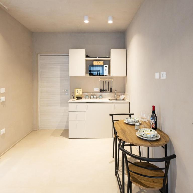 Oikos Rooms - Grande Chambre Double - 6