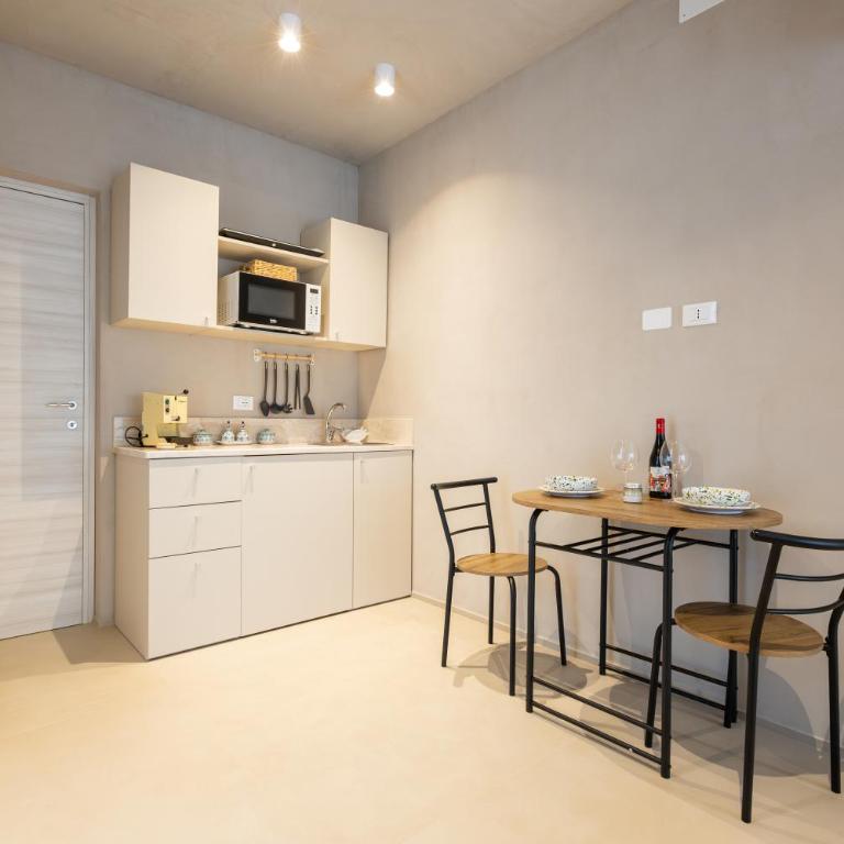 Oikos Rooms - Grande Chambre Double - 19