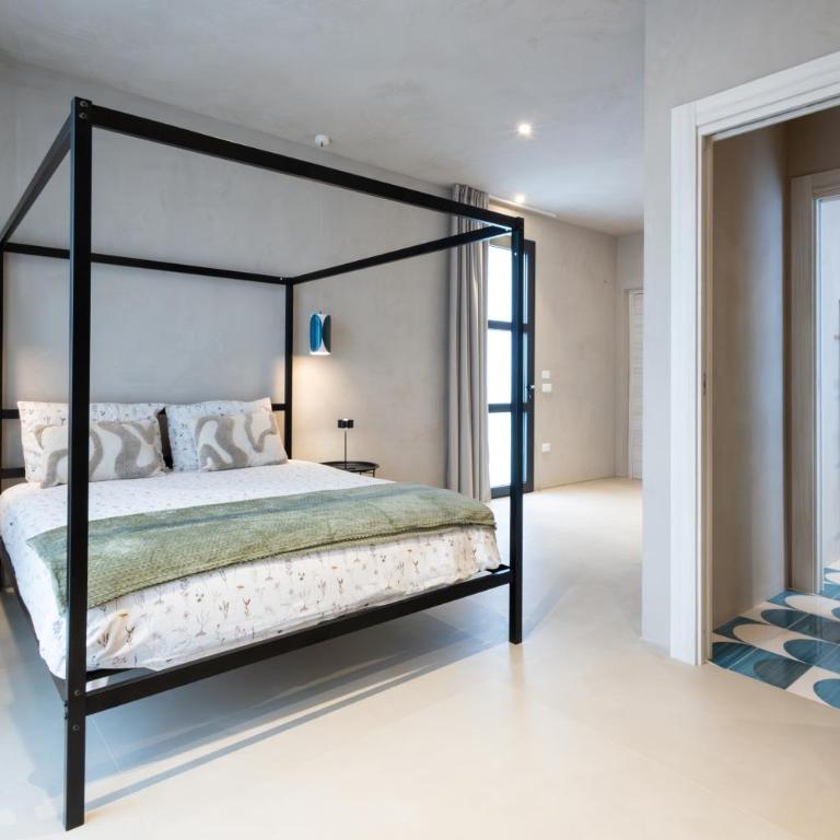 Oikos Rooms - Grande Chambre Double - 9