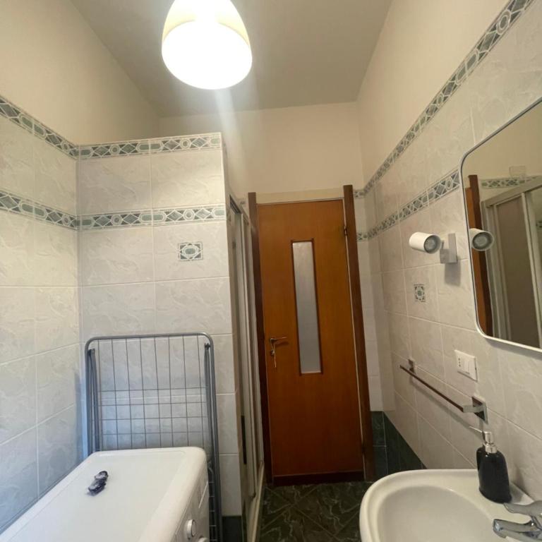 Liguria- Chiavari: a trenta passi dal mare - Appartamento con 1 Camera da Letto - 28