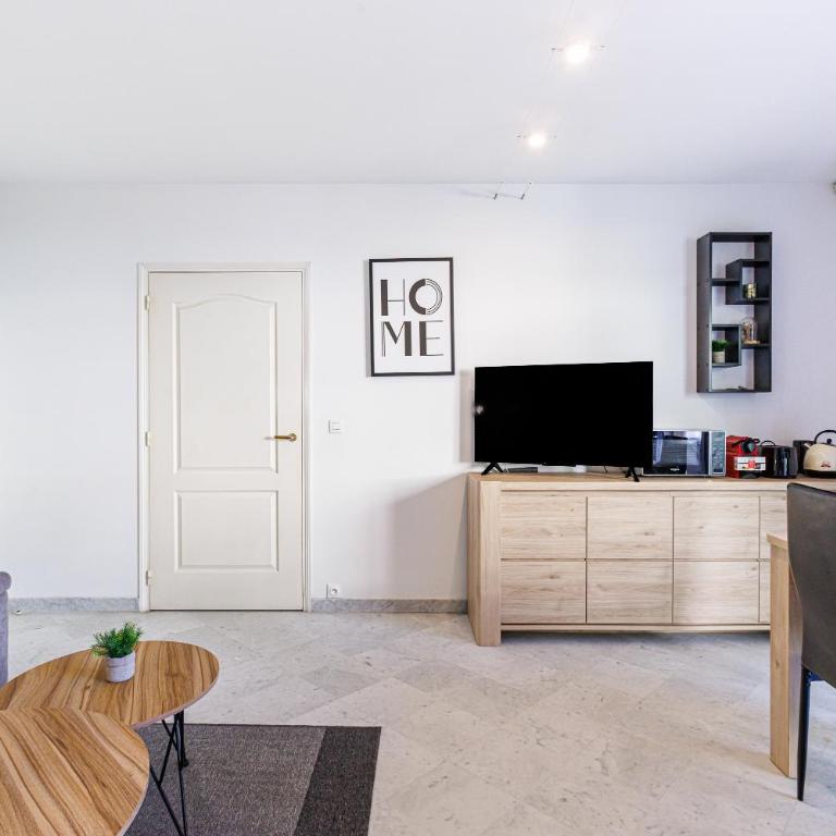 Le Victoria, élégant T2 au bord des plages, piscine, sauna - Appartement avec Terrasse - 14