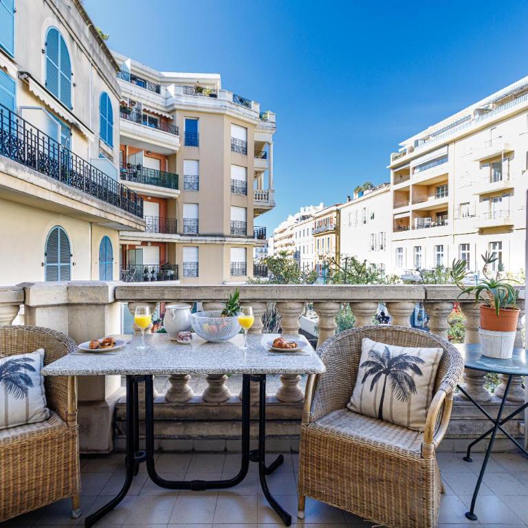 Le Victoria, élégant T2 au bord des plages, piscine, sauna - Appartement avec Terrasse - 16