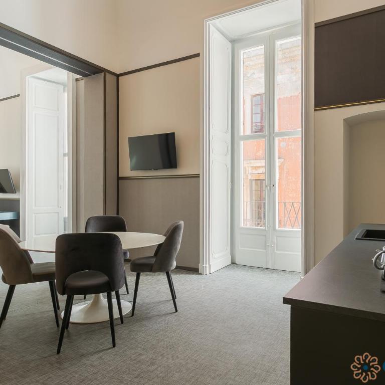 Palazzo Piccinni 97 by Apulia Accommodation - Suite Familiare Deluxe - 10