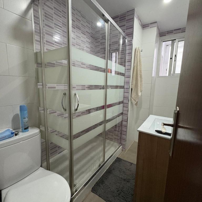 Habitacion en Alquiler - One-Bedroom Apartment - 9