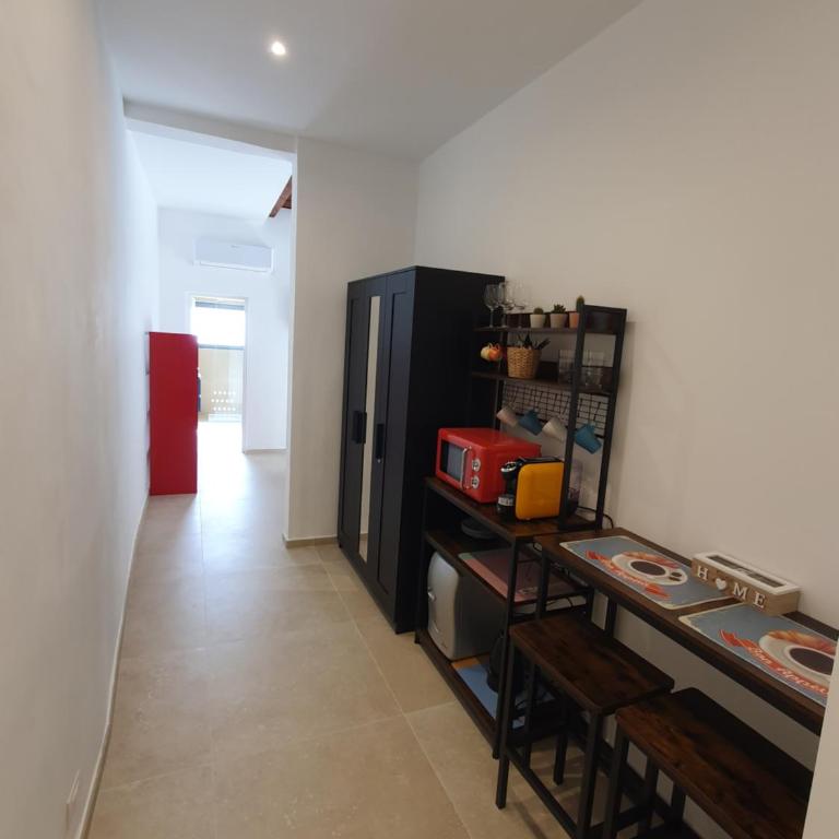 Pitti Rainbow - Double Room with Private Bathroom - 2