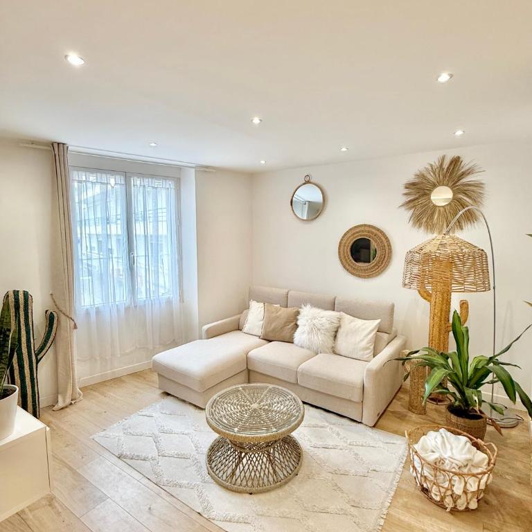 "Le Nid Douillet" 6 personnes de 60m2 au coeur de ville avec terrasse, parking gratuit - Two-Bedroom Apartment - 1