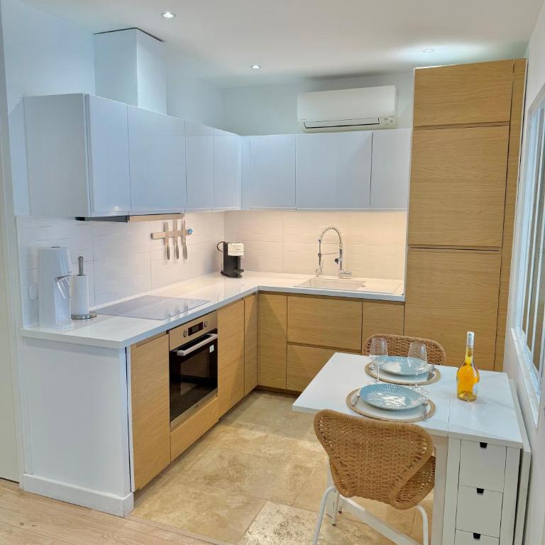 "Le Nid Douillet" 6 personnes de 60m2 au coeur de ville avec terrasse, parking gratuit - Two-Bedroom Apartment - 9