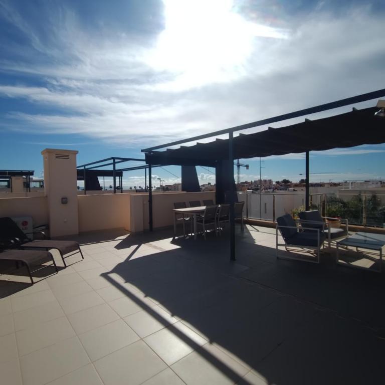 Luxury-Beach-Pool-Roof Terrace-El Mojon PMT30 - Family Two-Bedroom Apartment with View - 10