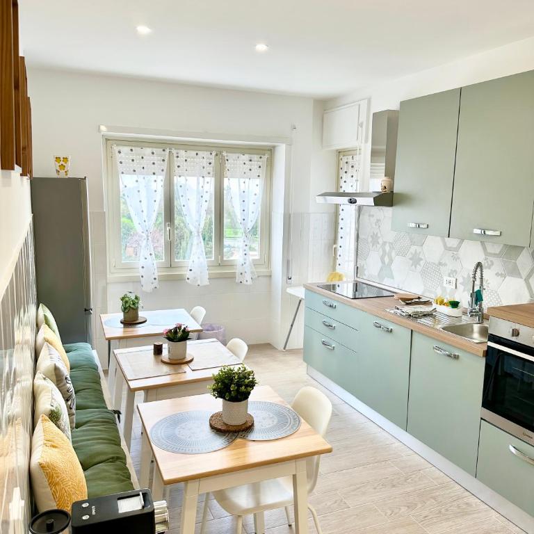 Monti Tiburtini Roma Guest House Apartment - Casa Vacanze con 3 Camere da Letto - 1