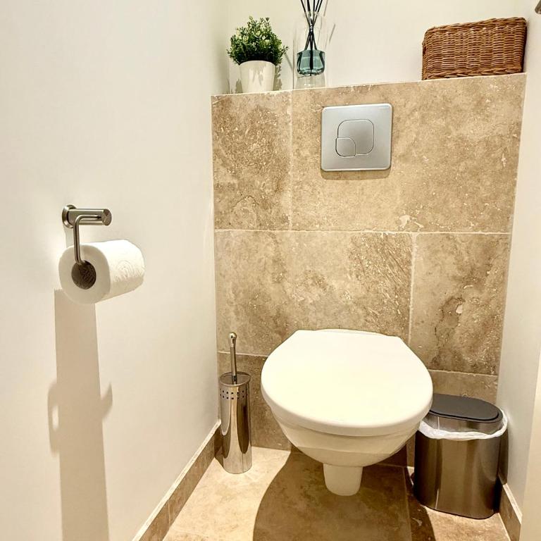"Le Nid Douillet" 6 personnes de 60m2 au coeur de ville avec terrasse, parking gratuit - Two-Bedroom Apartment - 11