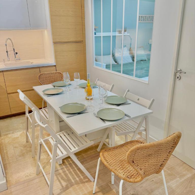 "Le Nid Douillet" 6 personnes de 60m2 au coeur de ville avec terrasse, parking gratuit - Two-Bedroom Apartment - 25