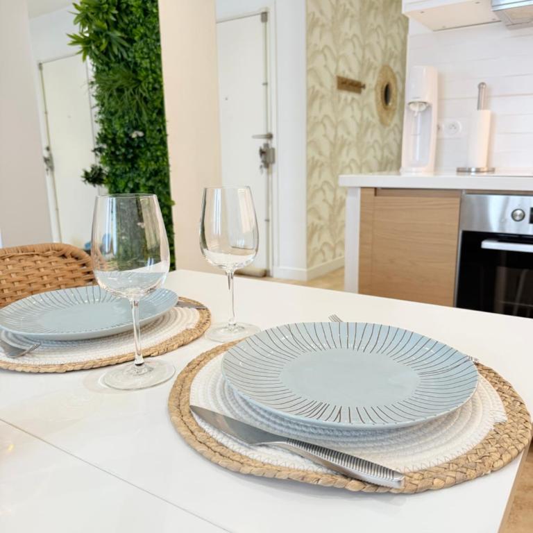 "Le Nid Douillet" 6 personnes de 60m2 au coeur de ville avec terrasse, parking gratuit - Two-Bedroom Apartment - 24