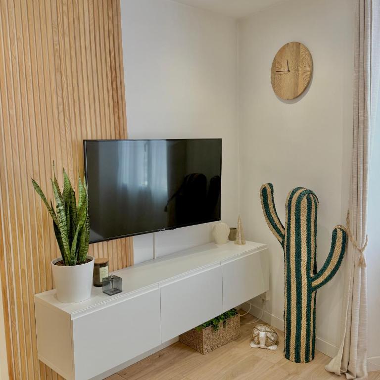 "Le Nid Douillet" 6 personnes de 60m2 au coeur de ville avec terrasse, parking gratuit - Two-Bedroom Apartment - 14