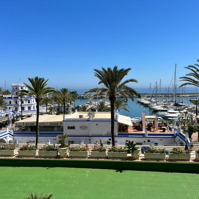 Estepona Port Apartment - Sea Views, Sleeps 6 - Two-Bedroom Apartment - 30