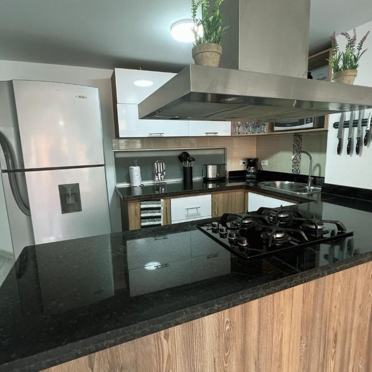 Comodo y amplio apartamento en Laureles - Apartamento de 3 dormitorios - 22