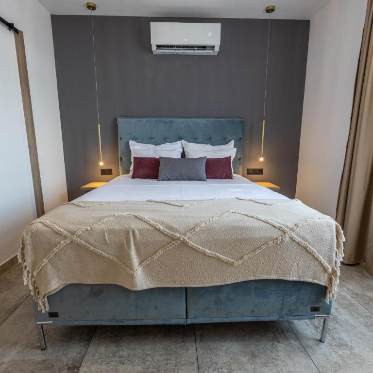 Boka Bay Residences - Deluxe Double Room (2 Adults + 1 Child) - 9