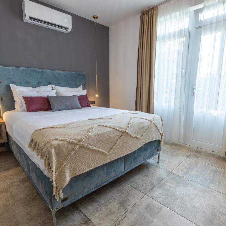Boka Bay Residences - Deluxe Double Room (2 Adults + 1 Child) - 2