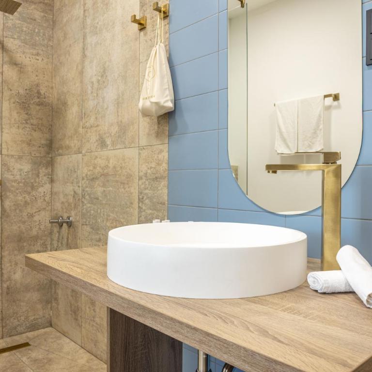 Boka Bay Residences - Deluxe Double Room (2 Adults + 1 Child) - 7