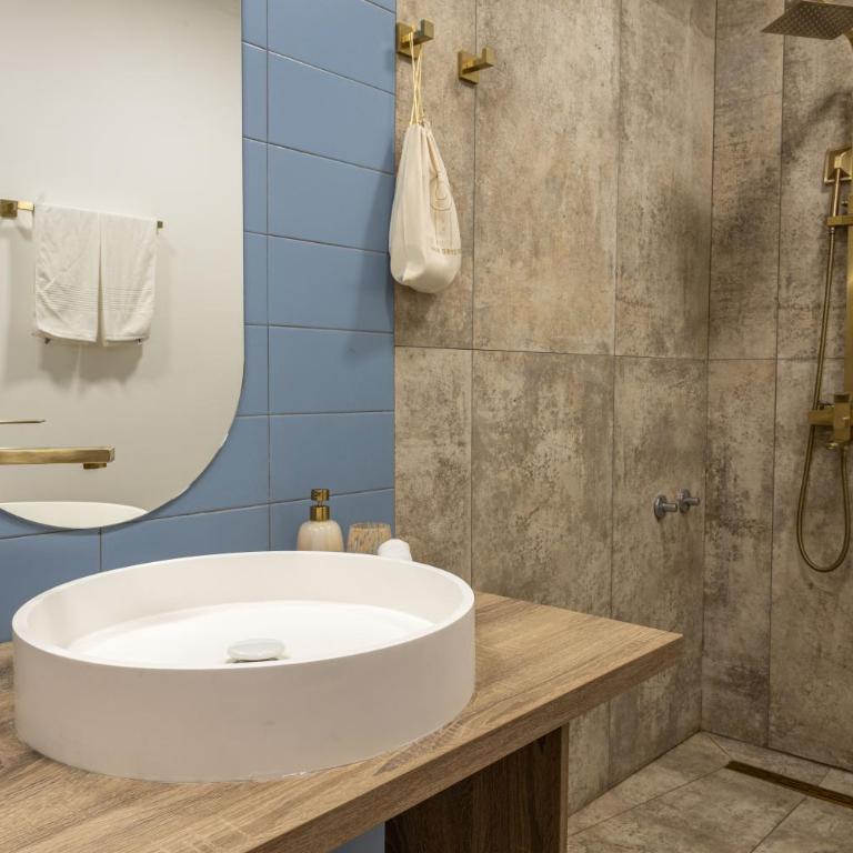 Boka Bay Residences - Deluxe Double Room (2 Adults + 1 Child) - 5