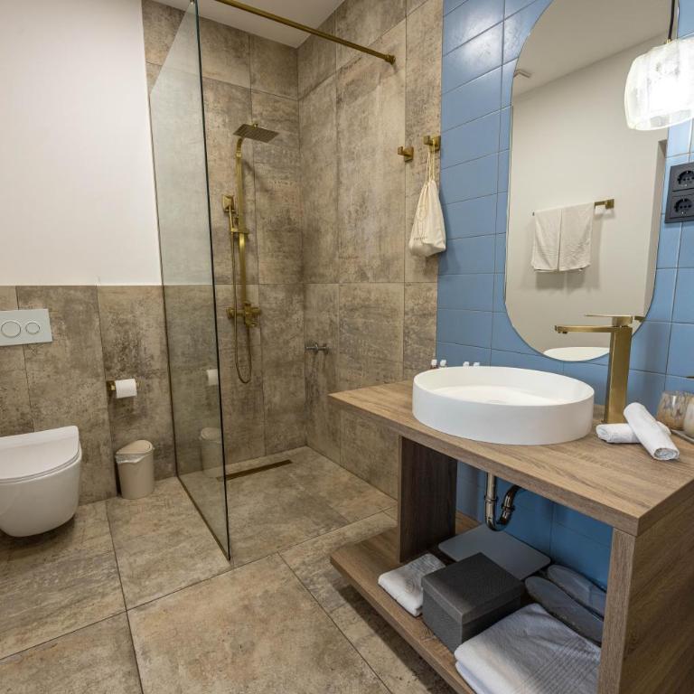 Boka Bay Residences - Deluxe Double Room (2 Adults + 1 Child) - 5