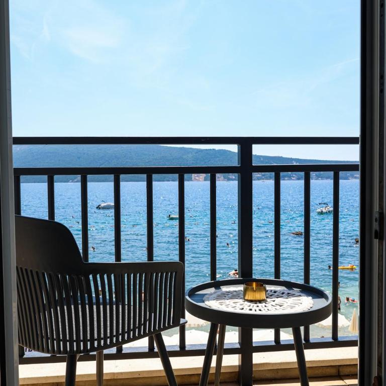 Boka Bay Residences - Deluxe Suite with Sea View - 7