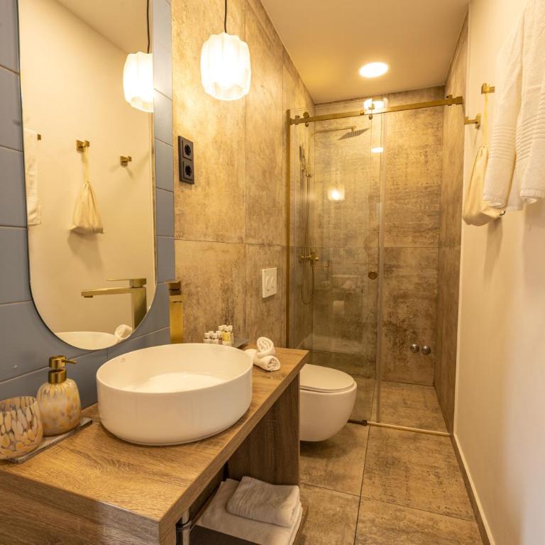Boka Bay Residences - Deluxe Double Room (2 Adults + 1 Child) - 26